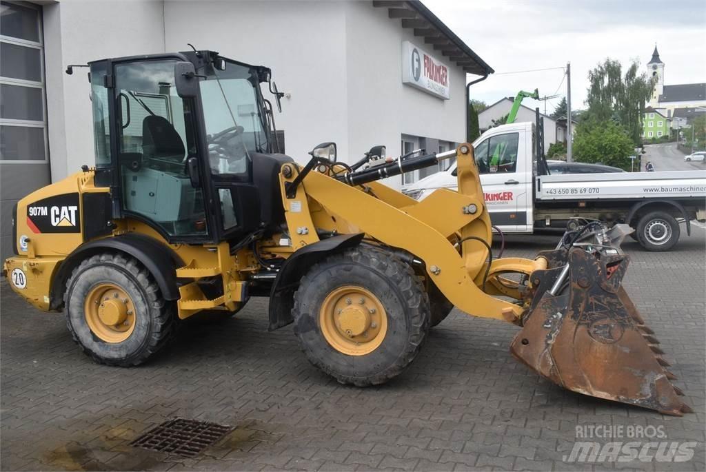 CAT 907M 輪胎式裝載機