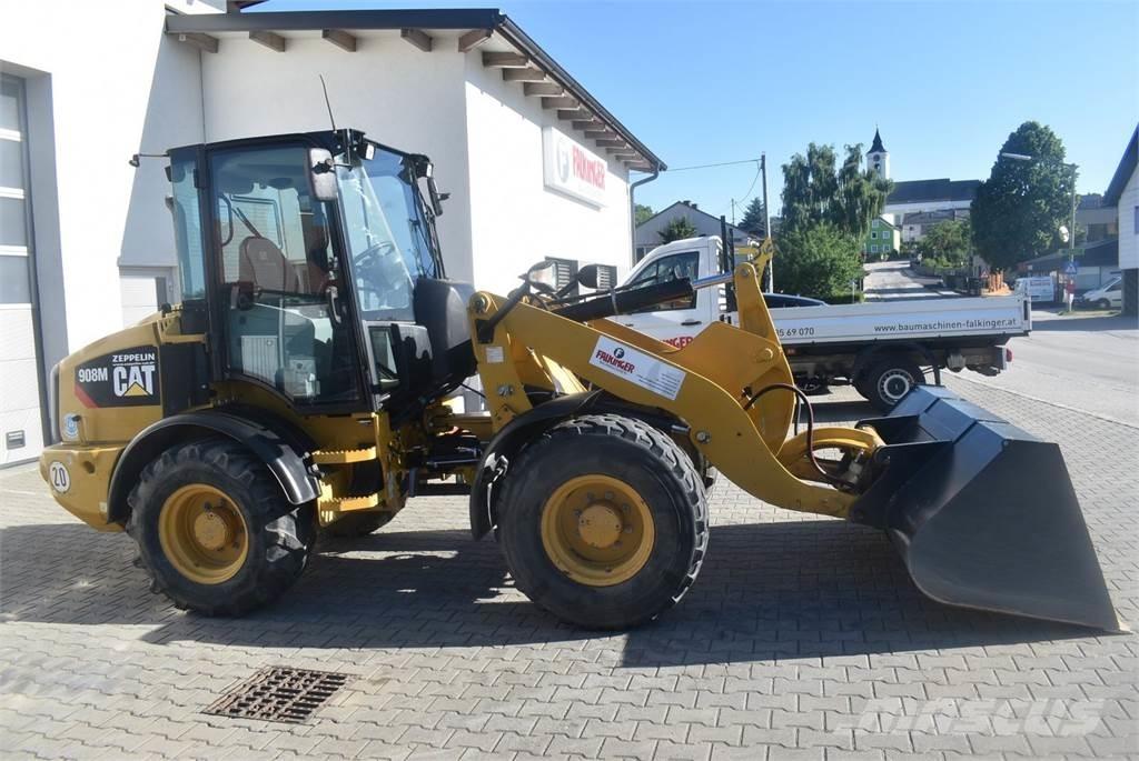 CAT 908M 輪胎式裝載機
