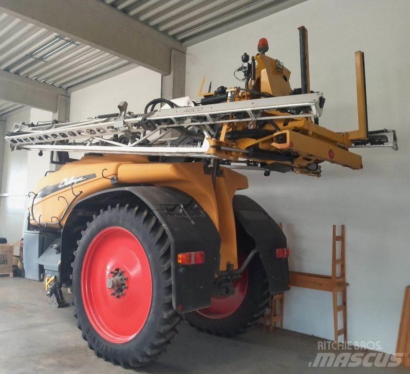 Challenger RG344 牽引式噴霧機