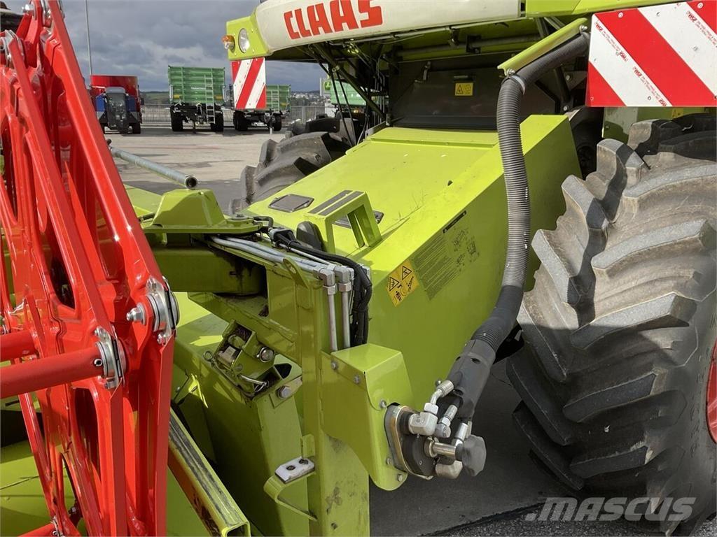 CLAAS AVERO 240 聯合收穫機