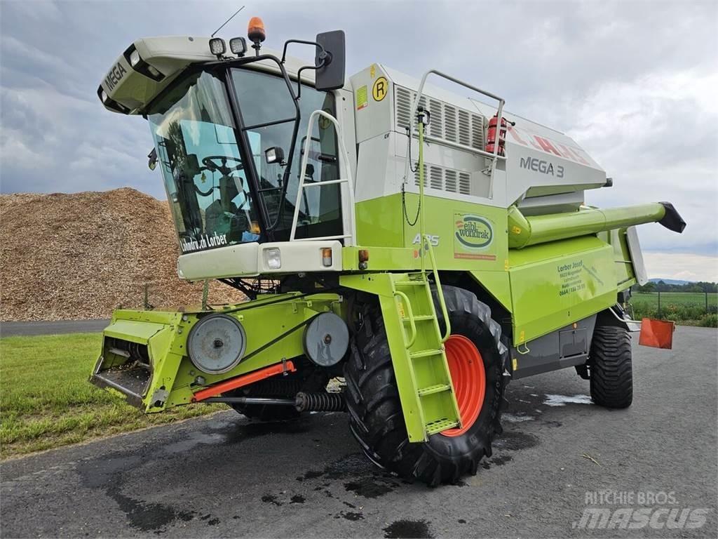CLAAS Mega 370 聯合收穫機