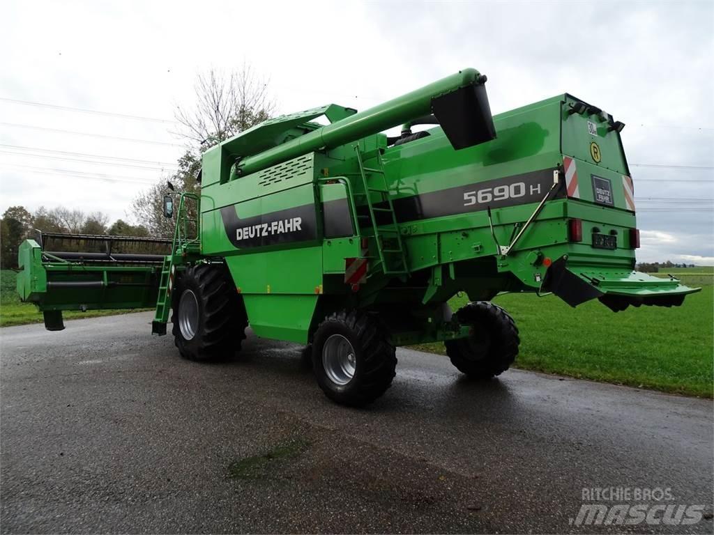 Deutz-Fahr 5690 H 聯合收穫機