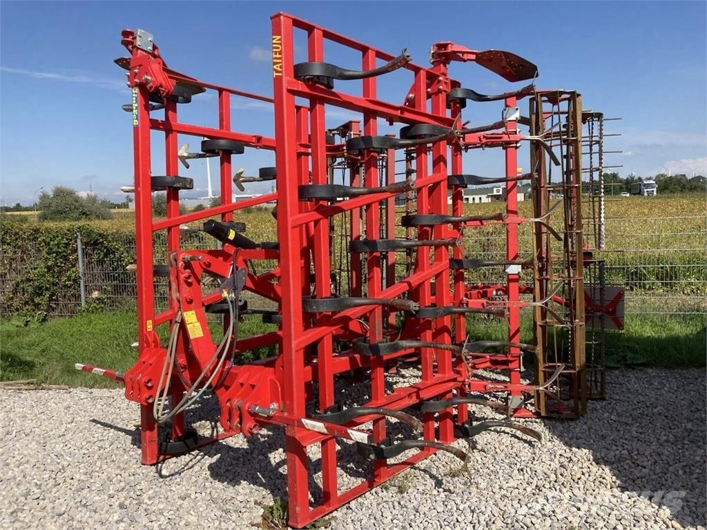Einböck Taifun 中耕管理機