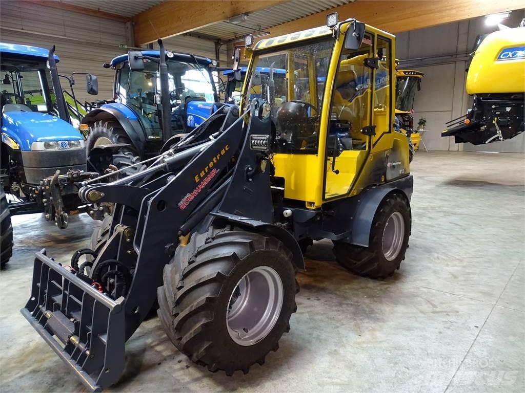Eurotrac W 13 前端裝載機和挖掘機