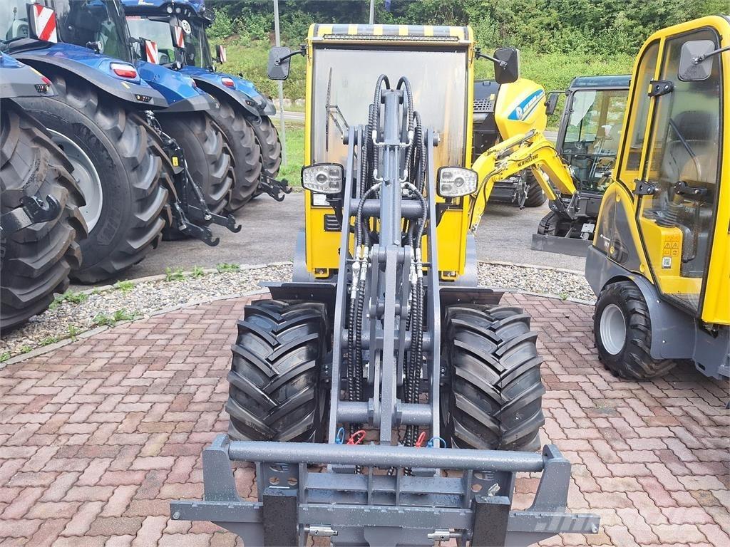 Eurotrac W12S 前端裝載機和挖掘機