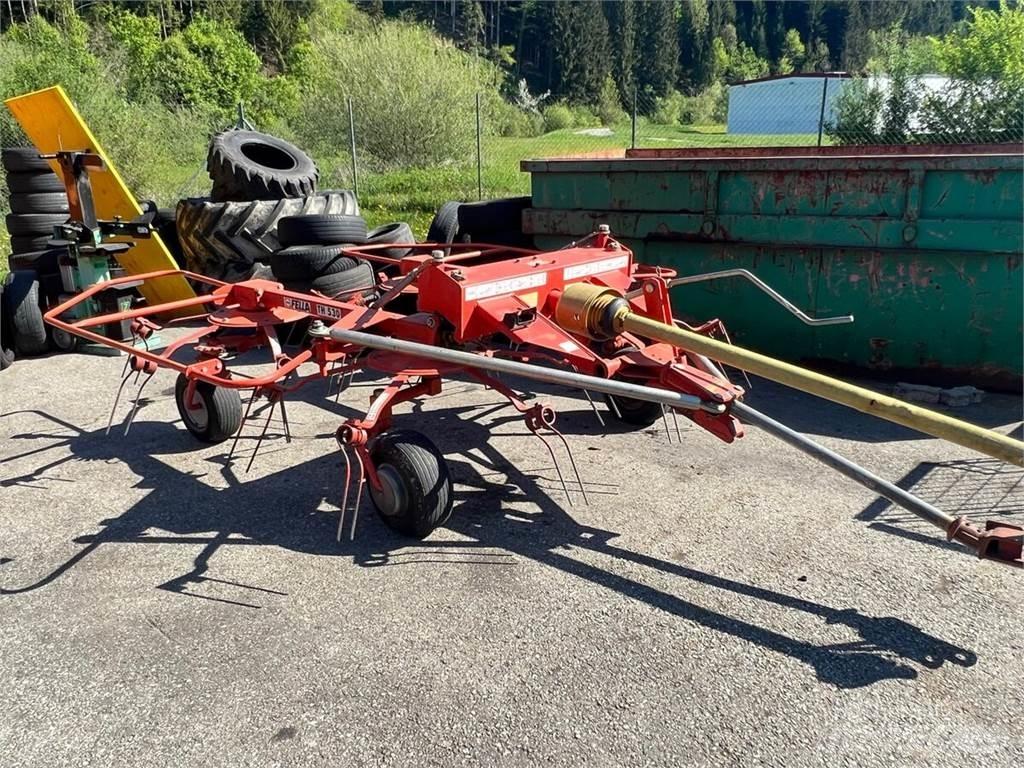 Fella TH 530 耙與翻草機