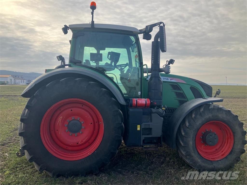Fendt 718 Vario 曳引機