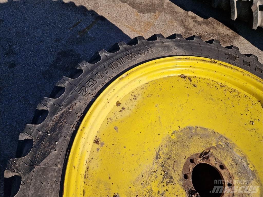 Firestone 230/95R44 輪胎、車輪和輪圈