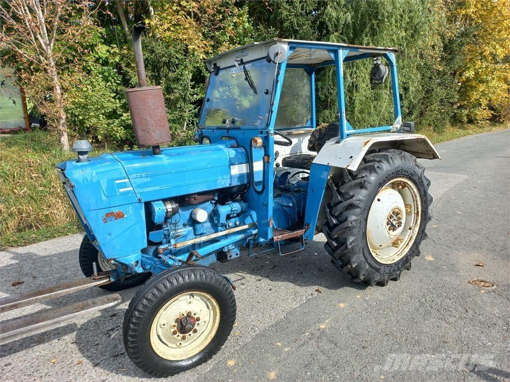 Ford 2600 曳引機