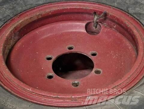 Fulda 8.25-20 輪胎、車輪和輪圈