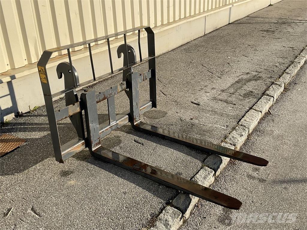 Gehl Palettengabel 伸縮臂操作車