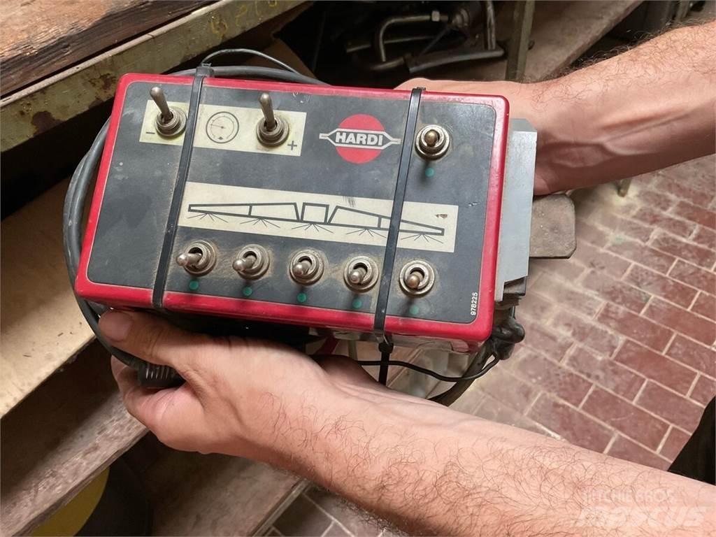 Hardi Commander 牽引式噴霧機
