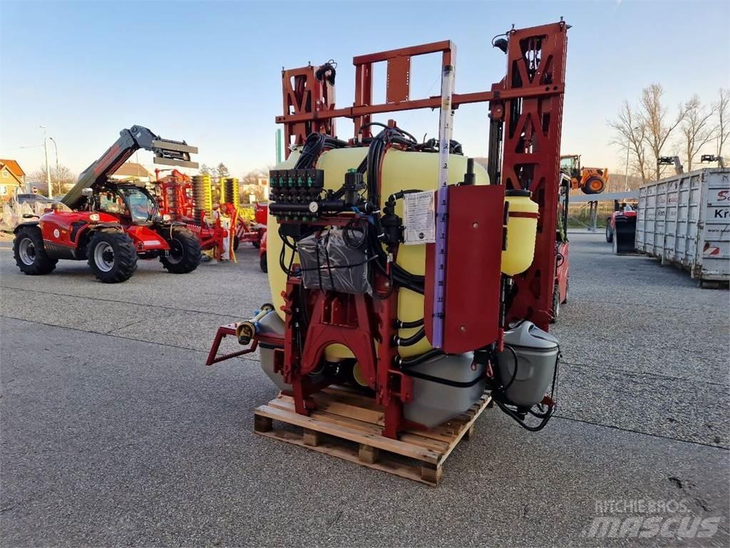 Hardi Master 牽引式噴霧機