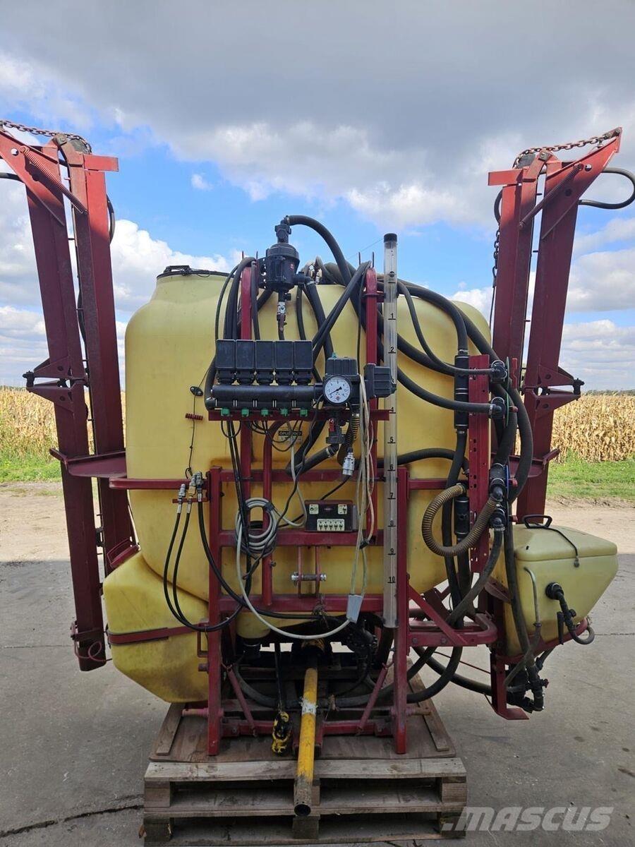 Hardi Master 牽引式噴霧機