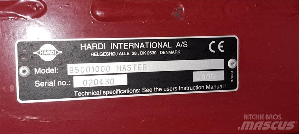 Hardi Master 1000 牽引式噴霧機