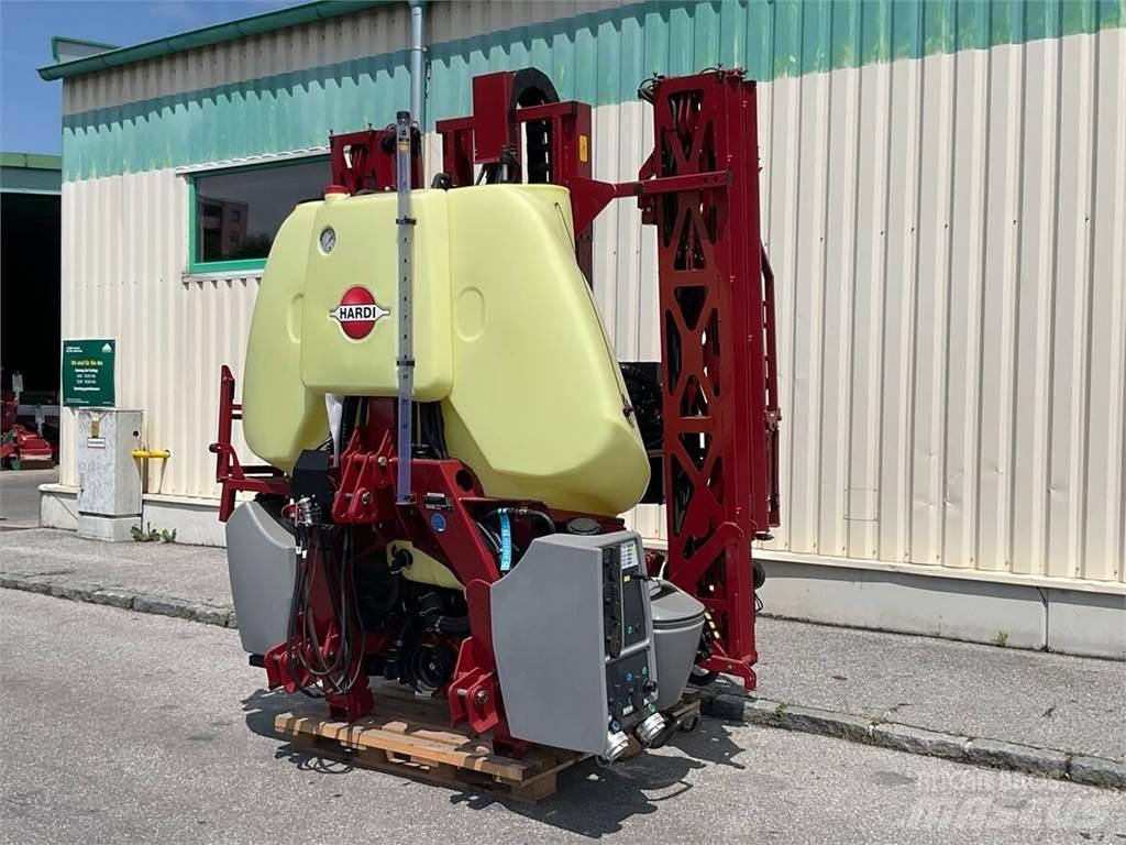 Hardi Mega 1200 牽引式噴霧機