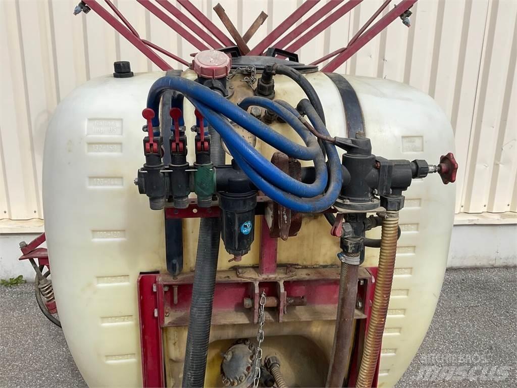Hardi NK 600 牽引式噴霧機