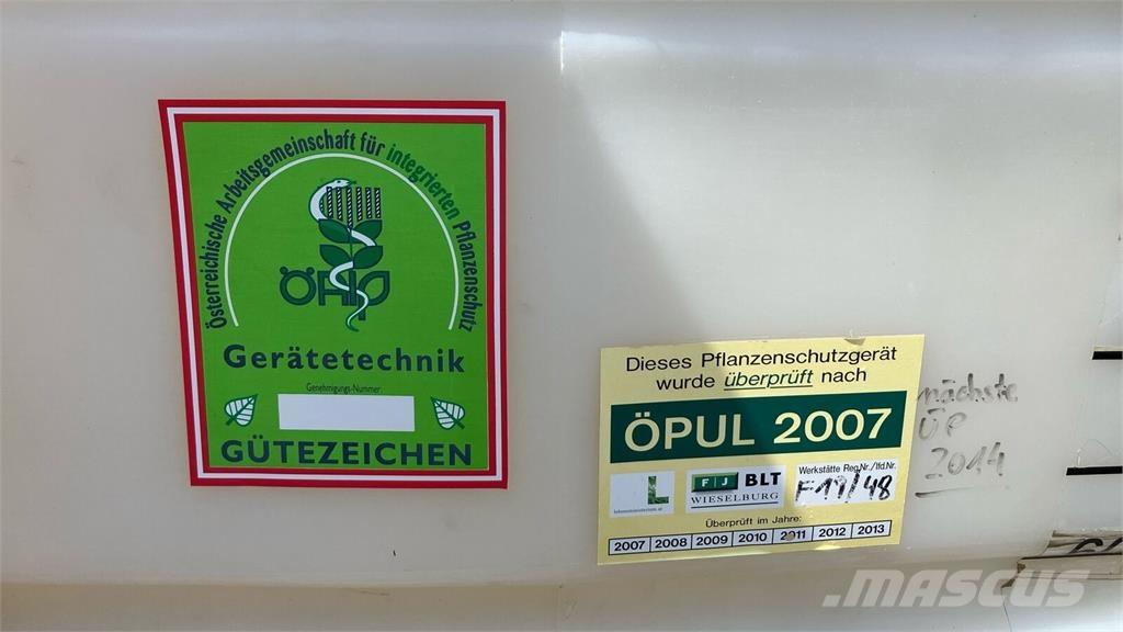 Holder IS 1000 牽引式噴霧機