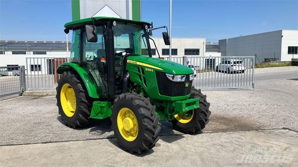John Deere 5058E 曳引機