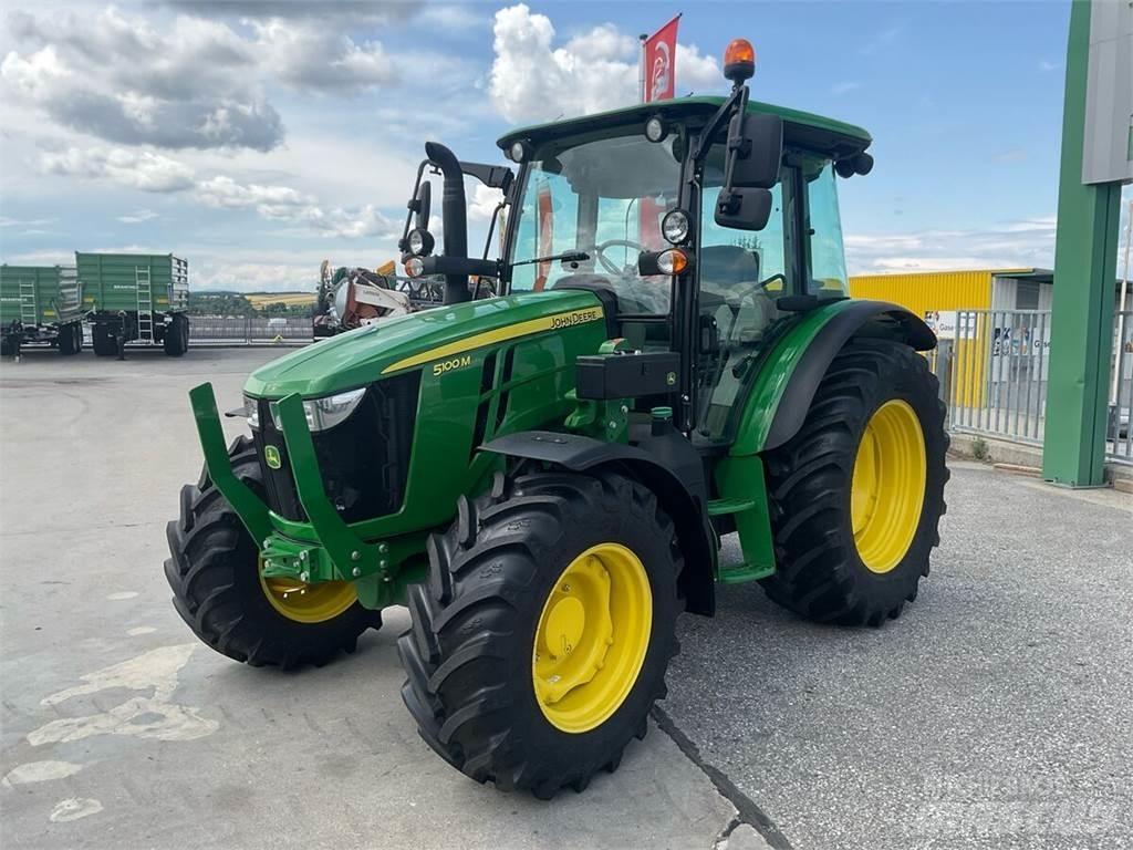 John Deere 5100M 曳引機