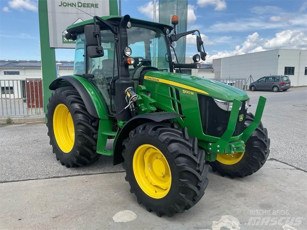 John Deere 5100M 曳引機