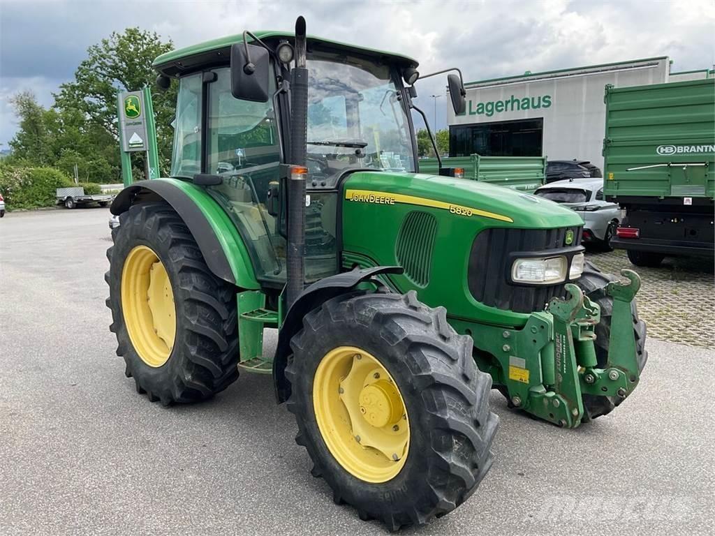 John Deere 5820 曳引機