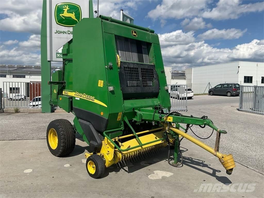 John Deere 592C 圓型牧草打包機