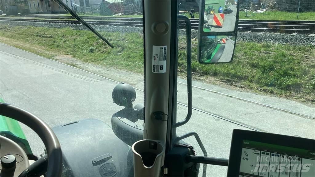 John Deere 6250R 曳引機