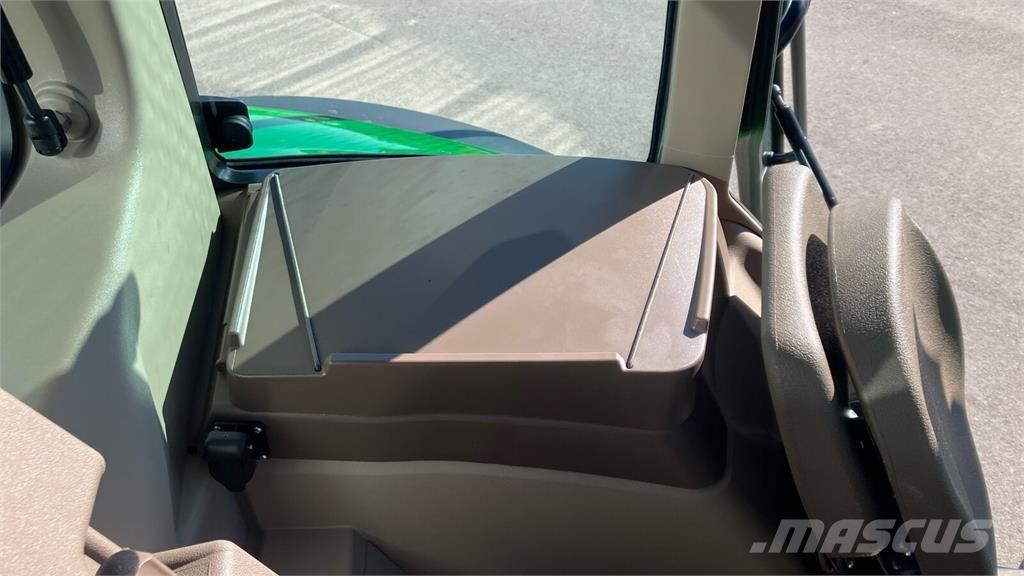 John Deere 6M 125 曳引機