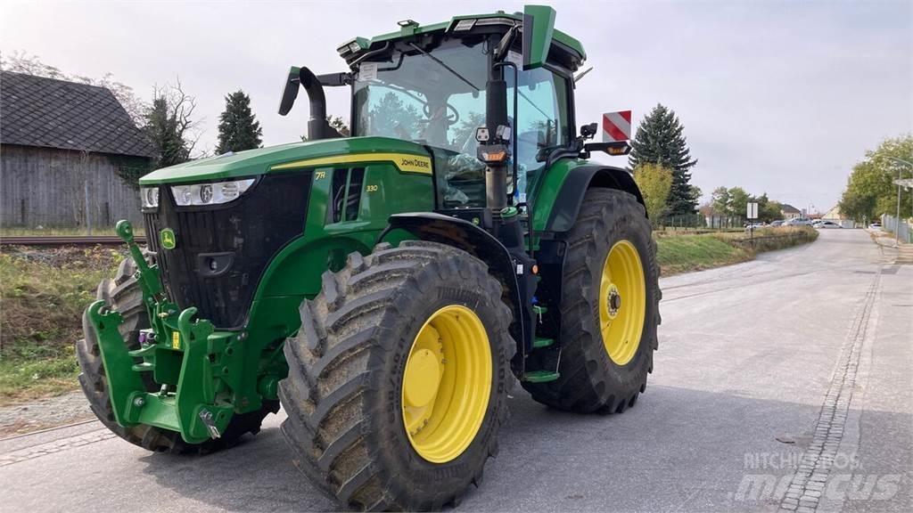 John Deere 7R330 曳引機