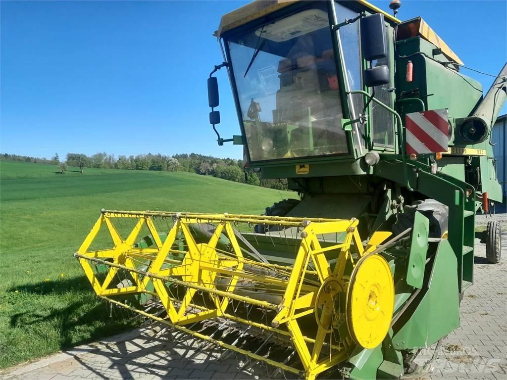 John Deere 950 聯合收穫機