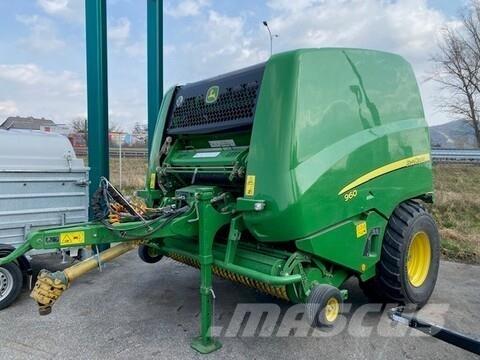 John Deere 960 圓型牧草打包機