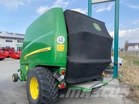 John Deere 960 圓型牧草打包機