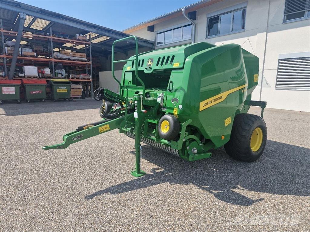 John Deere F441M 圓型牧草打包機