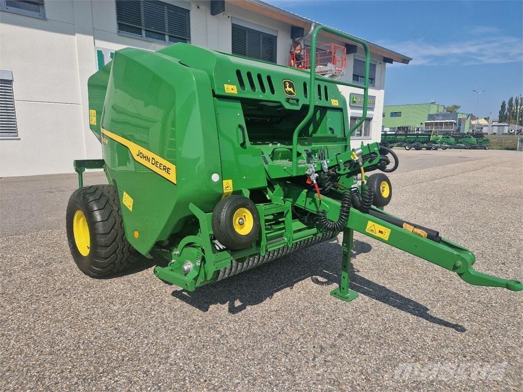 John Deere F441M 圓型牧草打包機
