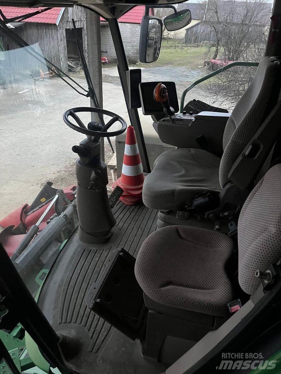 John Deere S670i 聯合收穫機