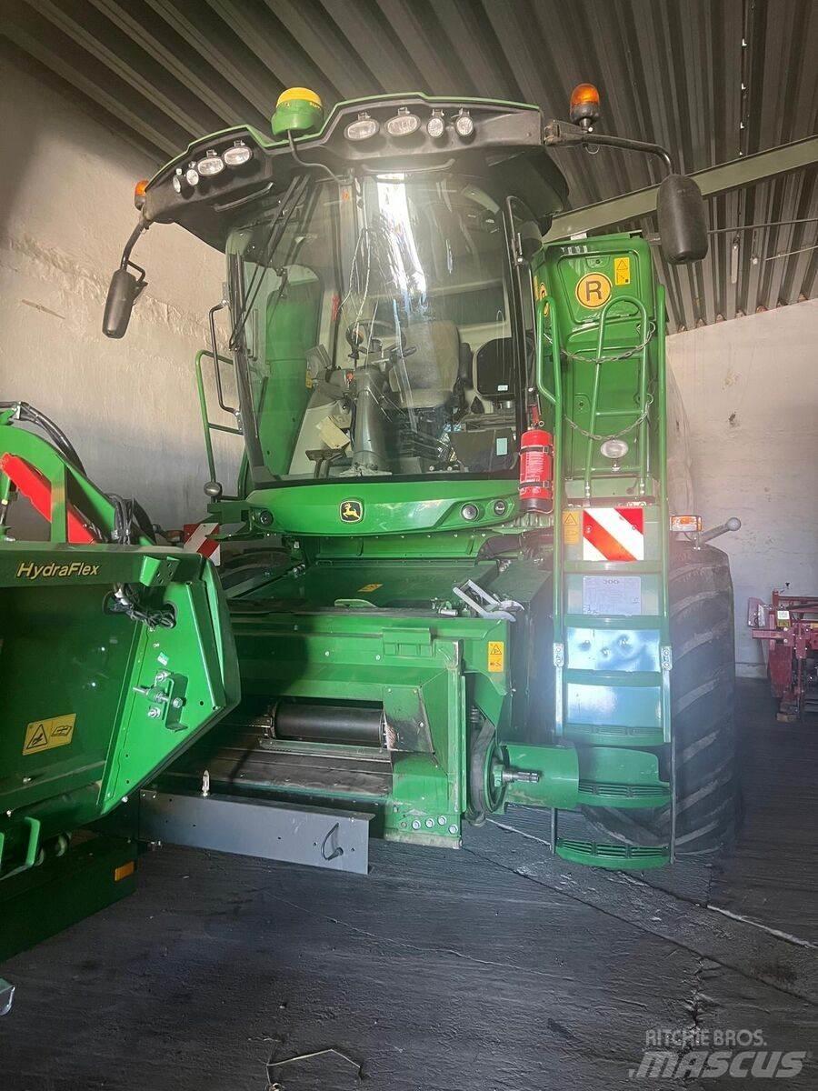 John Deere T550 聯合收穫機