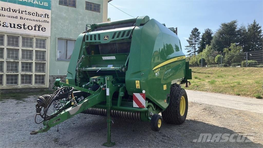 John Deere V461R 圓型牧草打包機