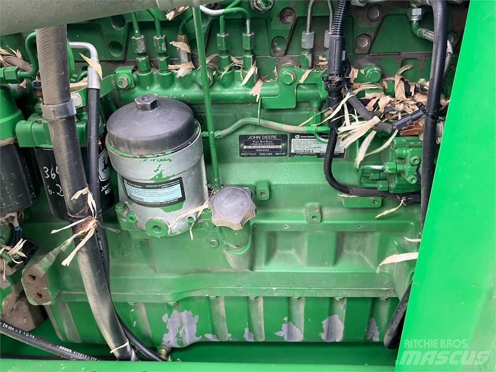 John Deere W660 HM 聯合收穫機