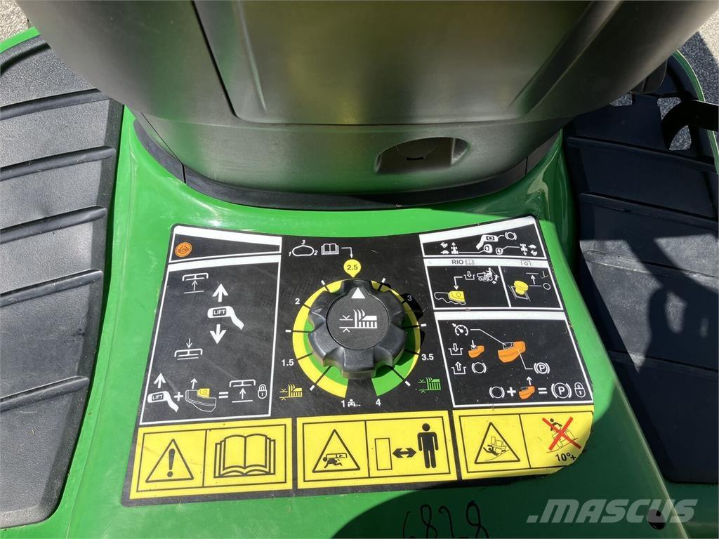 John Deere X 350R 其他地面照料機械