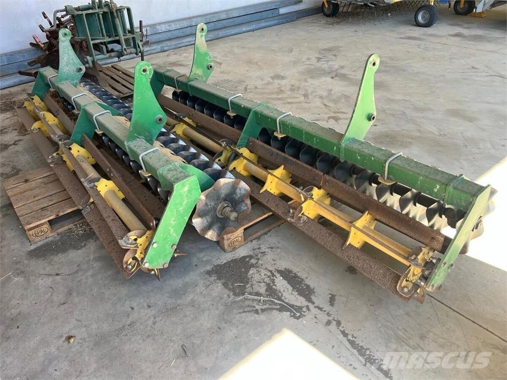 Kerner Stratos 中耕管理機