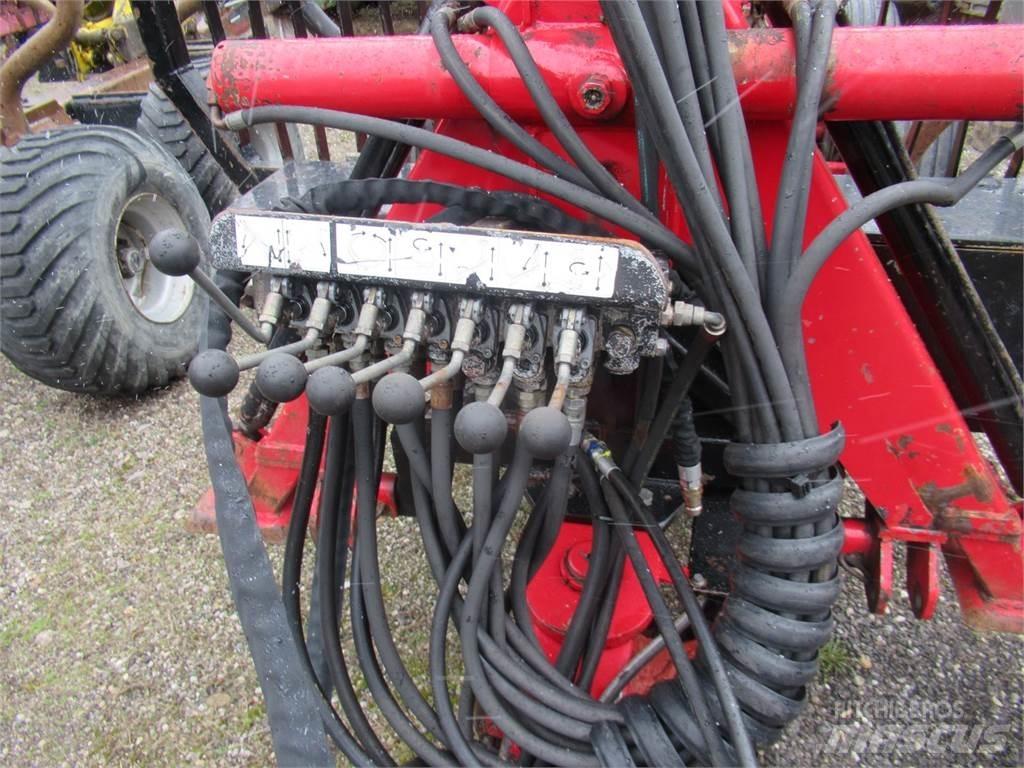 Kesla 2300 + 425 Patu 林業拖車