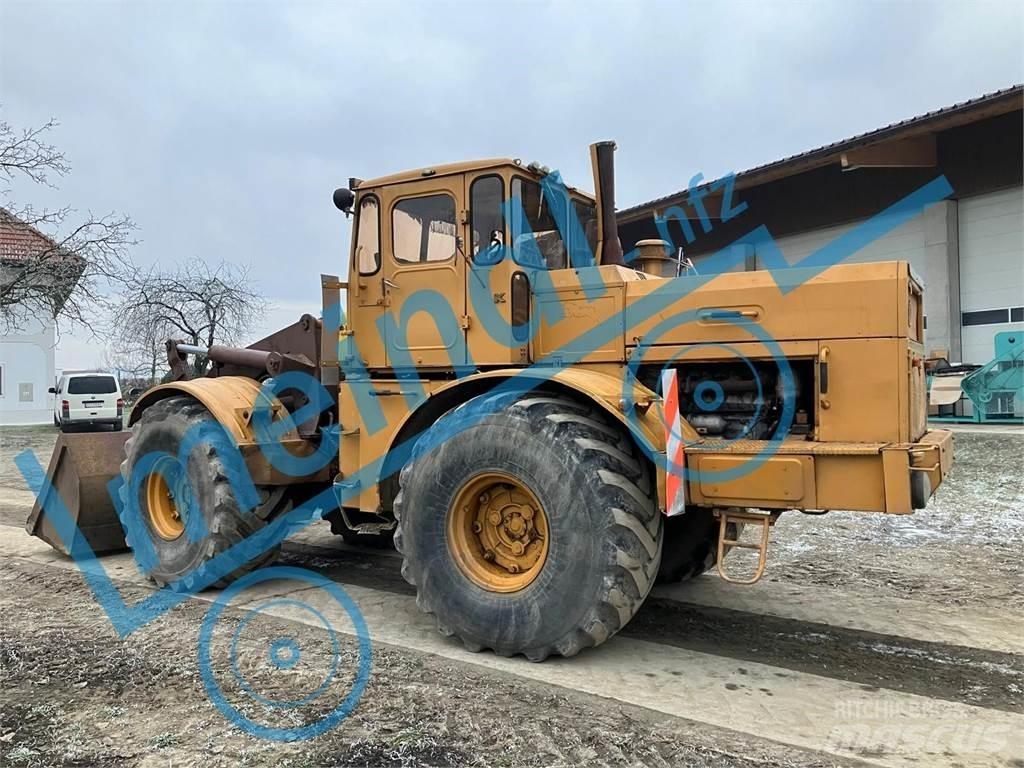 Kirovets K701 曳引機
