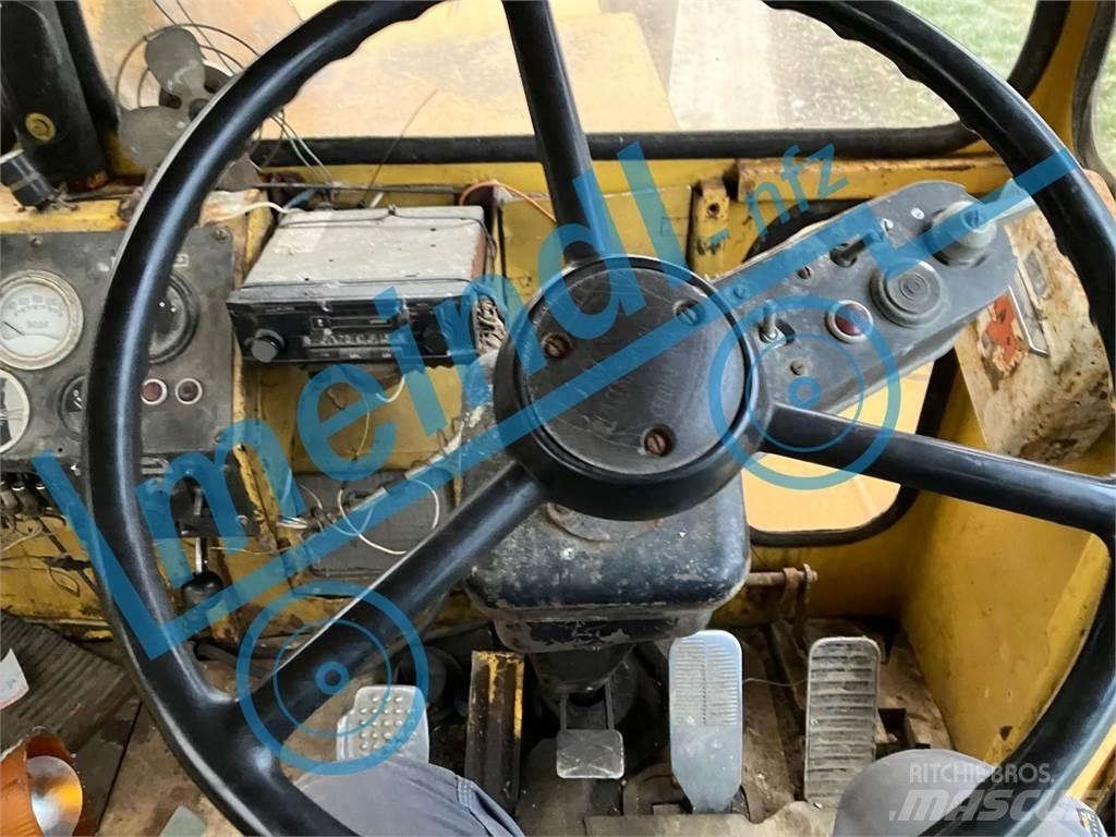 Kirovets K701 曳引機
