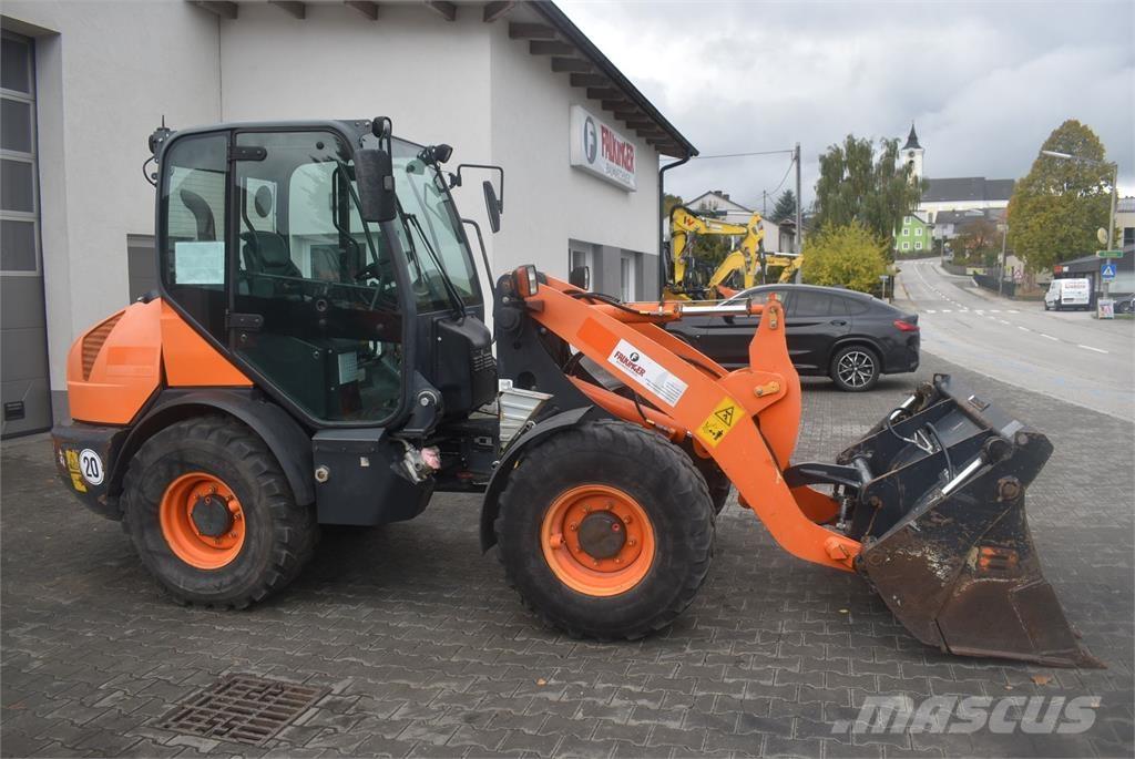 Komatsu WA70-7 輪胎式裝載機