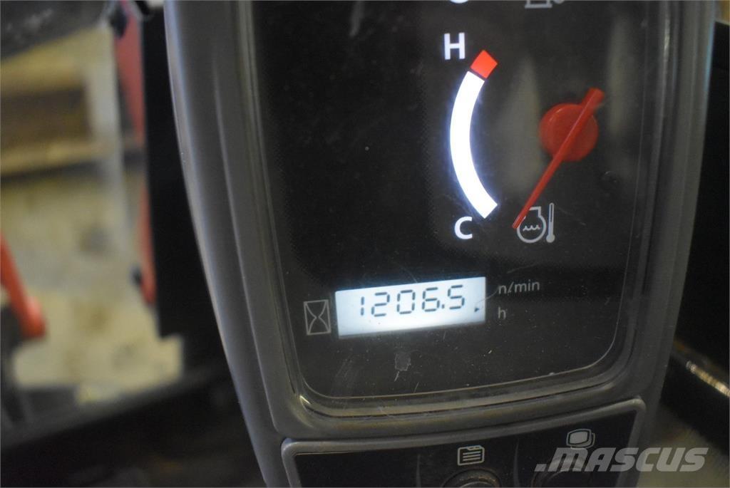 Kubota KX016-4 小型挖土機/掘鑿機<7t(小型挖掘機)