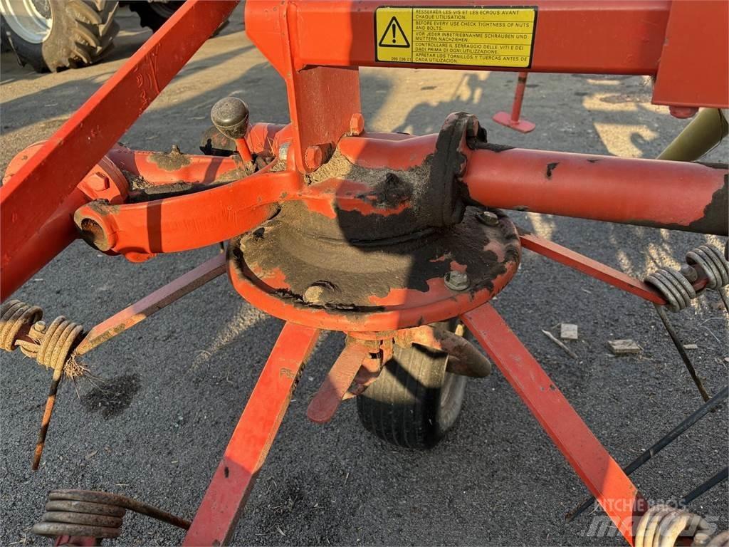Kuhn  耙與翻草機