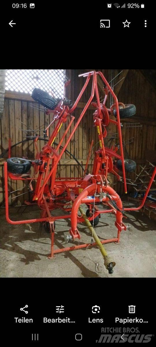 Kuhn GF 5801 MHO 耙與翻草機