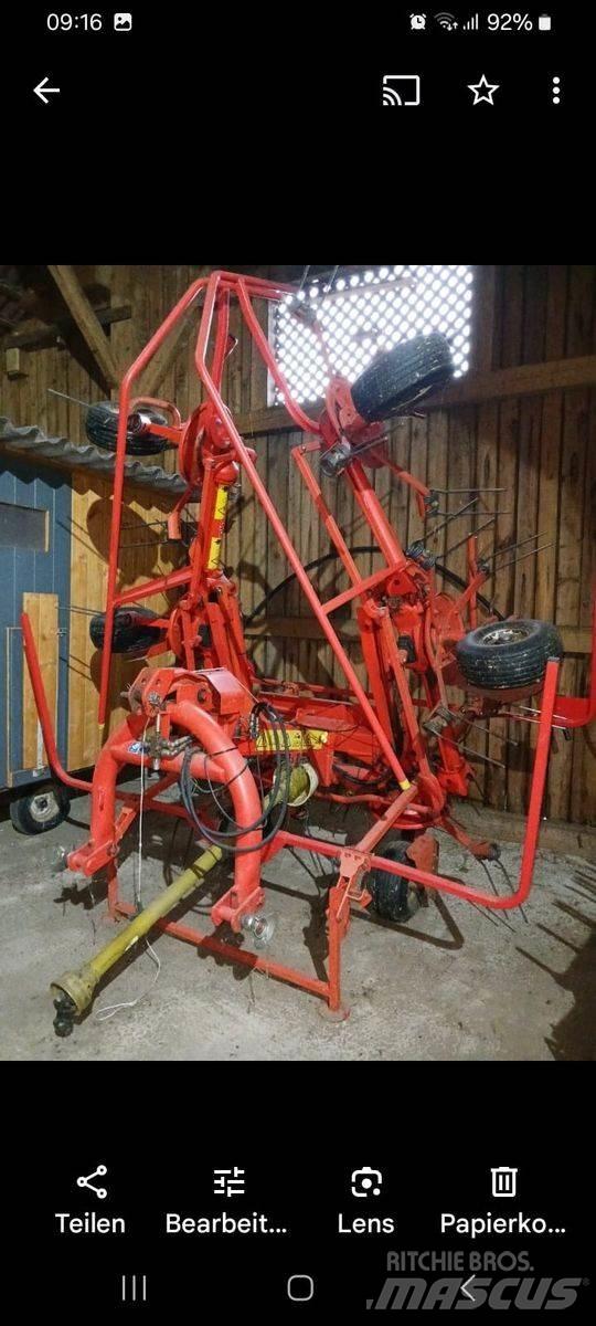 Kuhn GF 5801 MHO 耙與翻草機