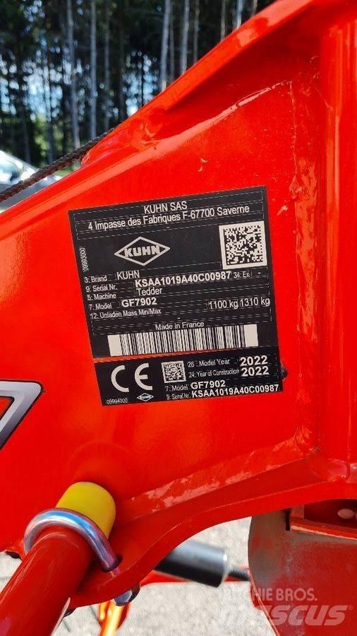 Kuhn GF8703 耙與翻草機